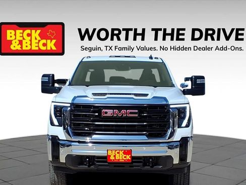 New 2026 GMC Sierra 2500 Pro w/ 1SA Pro Safety Plus Package AWD/4WD image 2