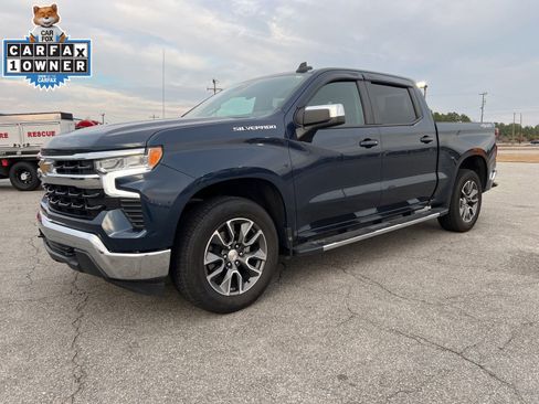 Used 2023 Chevrolet Silverado 1500 LT image 1