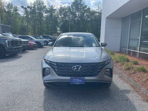 Used 2022 Hyundai Tucson SE AWD/4WD image 3