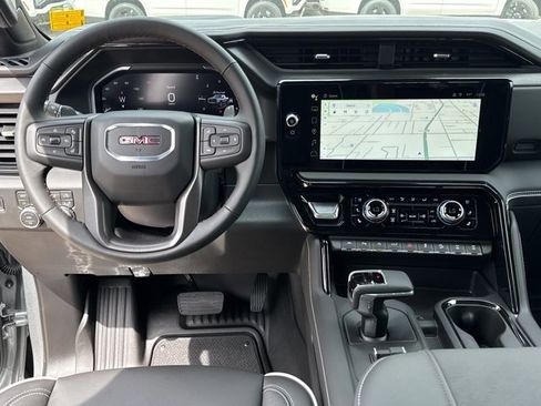 New 2026 GMC Sierra 1500 AT4X w/ LPO, Black Badging Package AWD/4WD image 7