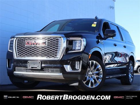 Used 2021 GMC Yukon XL Denali image 1