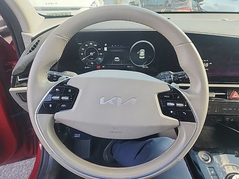 Certified 2023 Kia Niro Wind FWD image 21