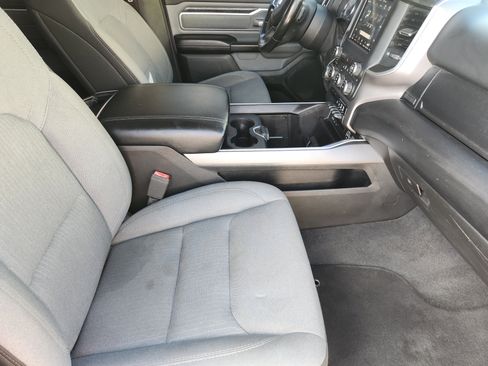 Used 2019 RAM 1500 Big Horn AWD/4WD image 15