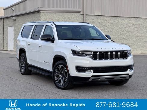 Used 2024 Jeep Wagoneer L Series II image 46