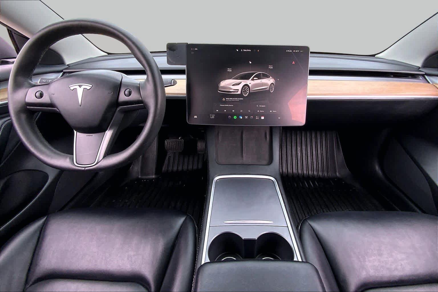Used 2023 Tesla Model 3 Standard Range RWD image 14