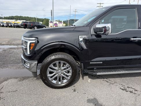 Used 2024 Ford F150 Lariat w/ FX4 Off-Road Package AWD/4WD image 11