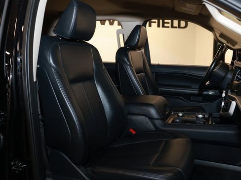 Used 2024 Ford Expedition Max XLT image 17