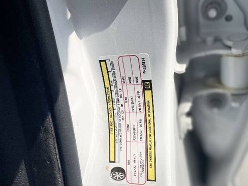 Used 2023 Dodge Charger SXT RWD image 25