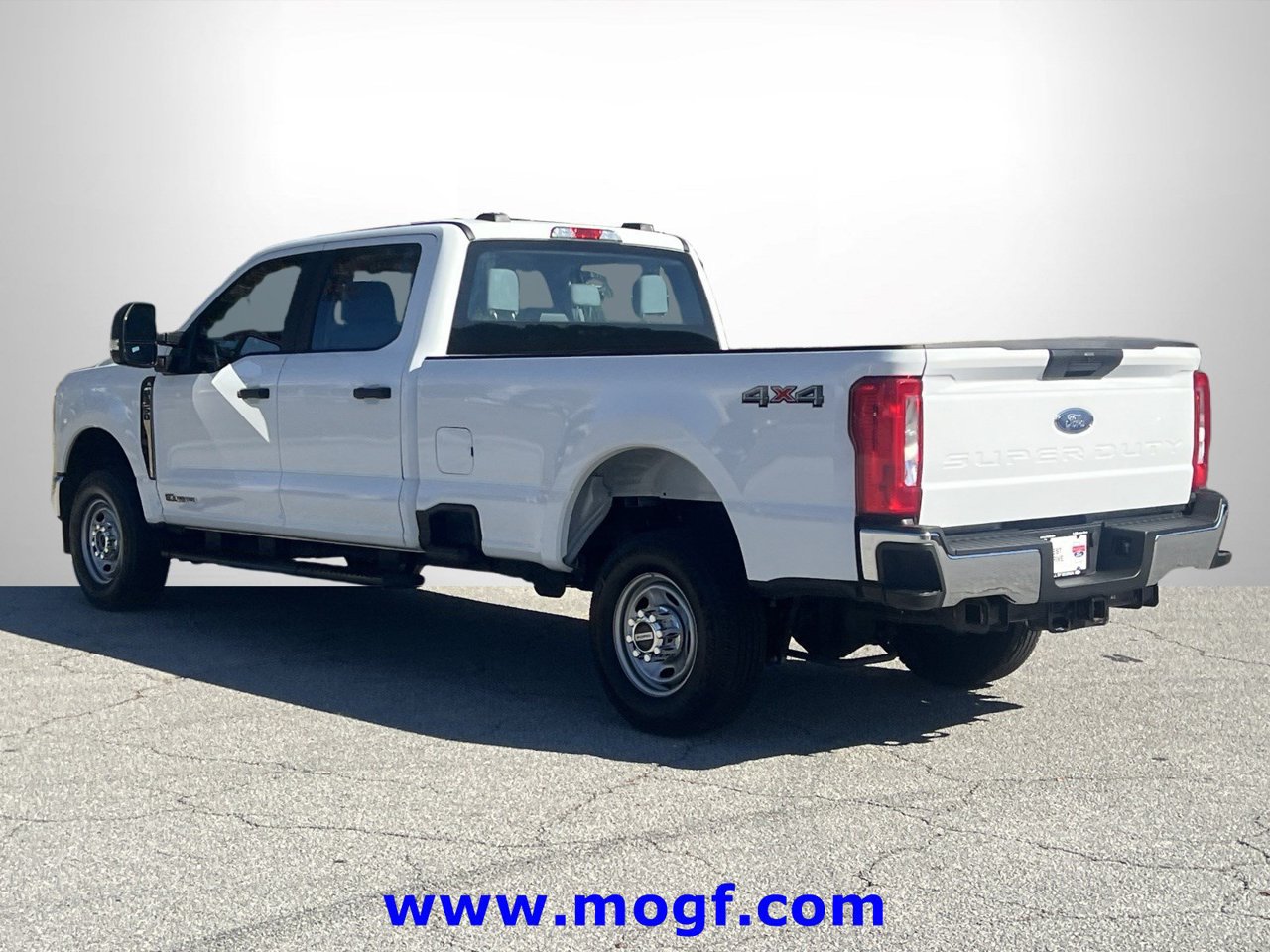 Used 2024 Ford F350 XL w/ XL Driver Assist Package AWD/4WD image 2
