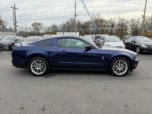 Used 2012 Ford Mustang Premium image 10