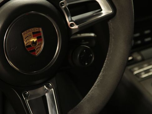 Used 2017 Porsche 911 Carrera GTS RWD image 31