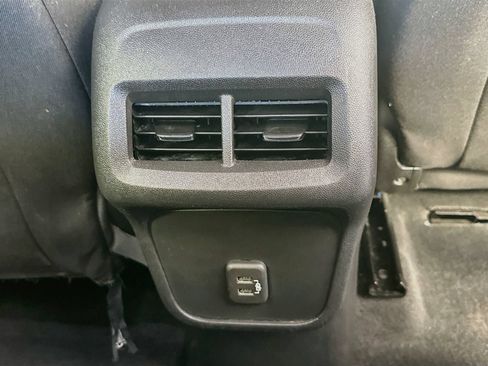 Used 2021 Chevrolet Equinox LT FWD image 24