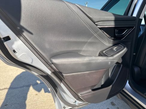 Used 2023 Subaru Outback Limited image 19