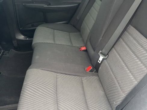 Used 2015 Toyota Camry LE image 10