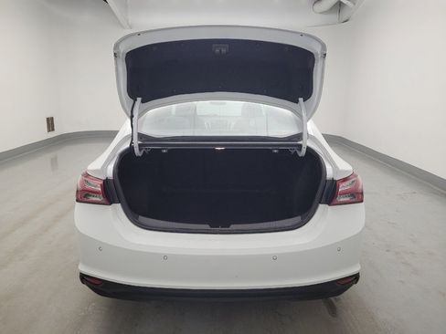 Used 2021 Chevrolet Malibu LT FWD image 29