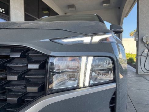 Used 2023 Hyundai Santa Fe SEL image 32