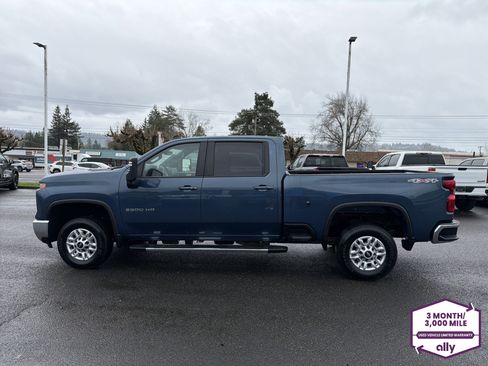 Certified 2025 Chevrolet Silverado 2500 LT w/ Convenience Package image 2