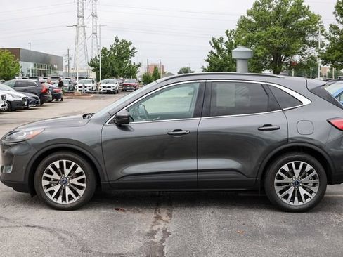 Used 2020 Ford Escape Titanium FWD image 27