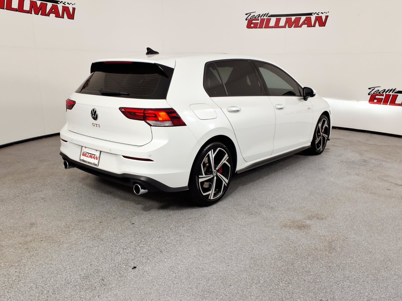 Used 2025 Volkswagen GTI SE FWD image 6