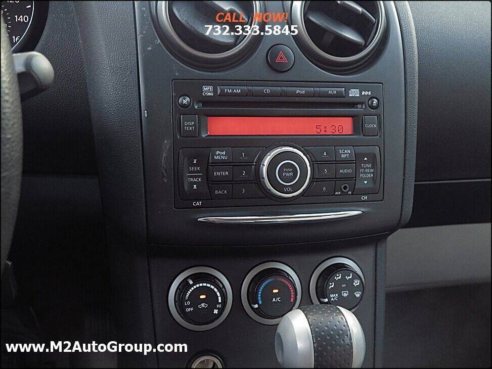Used 2012 Nissan Rogue S AWD/4WD image 9