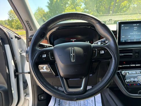 Used 2021 Lincoln Corsair Reserve w/ Equipment Group 201A AWD/4WD image 17
