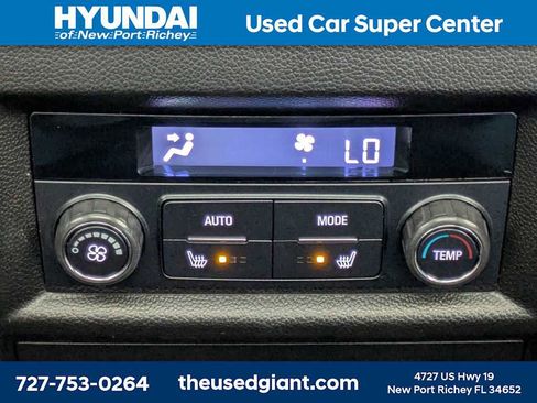 Used 2021 Chevrolet Traverse Premier w/ LPO, Floor Liner Package AWD/4WD image 21