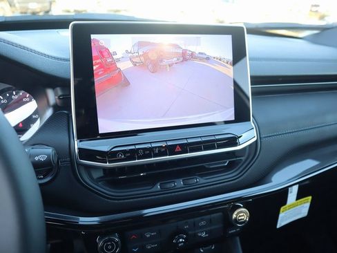 New 2026 Jeep Compass Latitude image 6