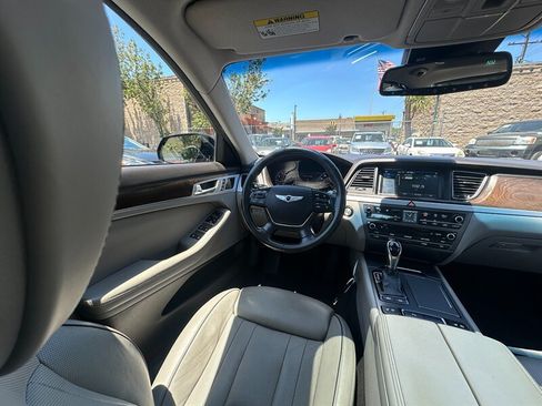 Used 2015 Hyundai Genesis 5.0 RWD image 15