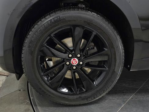 Used 2022 Jaguar F-PACE S image 13