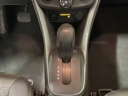 Used 2017 Chevrolet Trax LS image 27