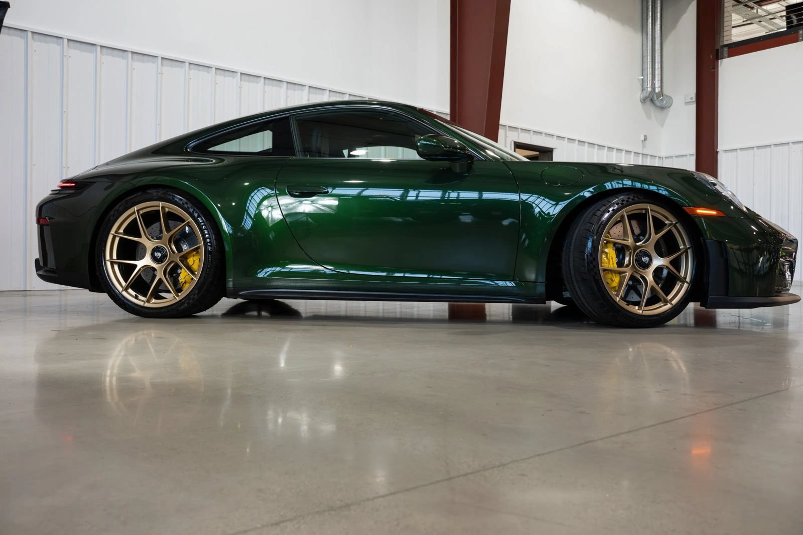 Used 2025 Porsche 911 GT3 RWD image 8