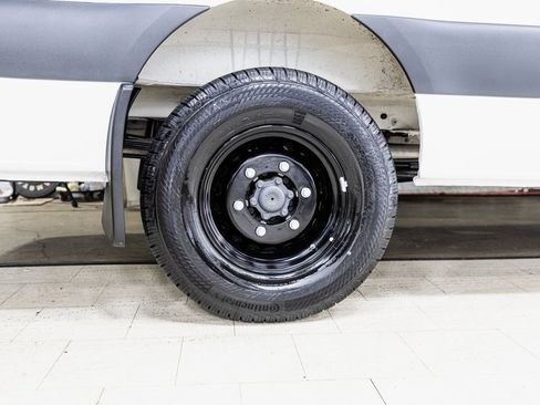 Used 2025 Mercedes-Benz Sprinter 3500 image 27