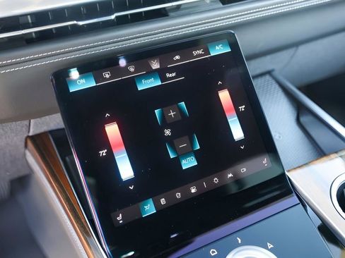 Certified 2025 Cadillac Escalade Sport Platinum w/ LPO, Floor Liner Package image 18