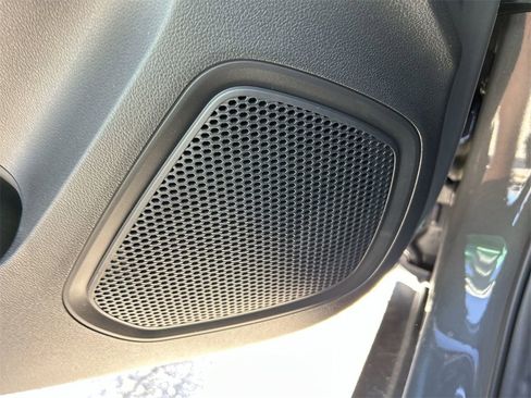 New 2025 Hyundai Venue Limited image 22