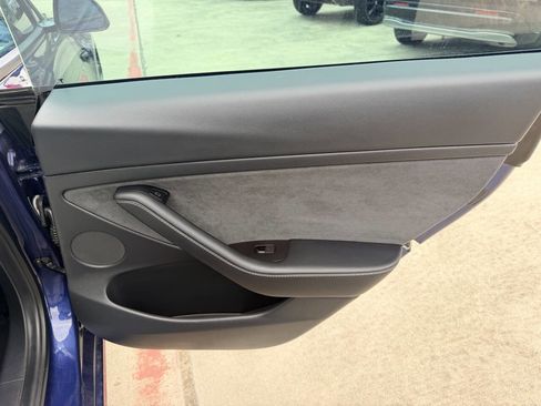 Used 2021 Tesla Model 3 Long Range image 21