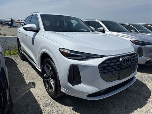 New 2026 Audi Q5 Premium Plus AWD/4WD image 1