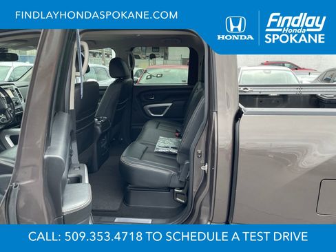 Used 2018 Nissan Titan SL w/ Chrome Package AWD/4WD image 21