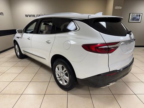 Used 2019 Buick Enclave Essence FWD image 4