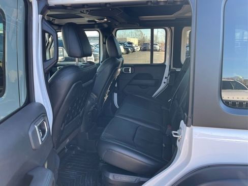Used 2022 Jeep Wrangler Unlimited Rubicon 4xe w/ Dual Top Group image 12