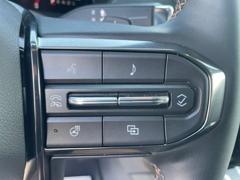 Used 2025 GMC Acadia AT4 w/ LPO, Floor Liner Package AWD/4WD image 24