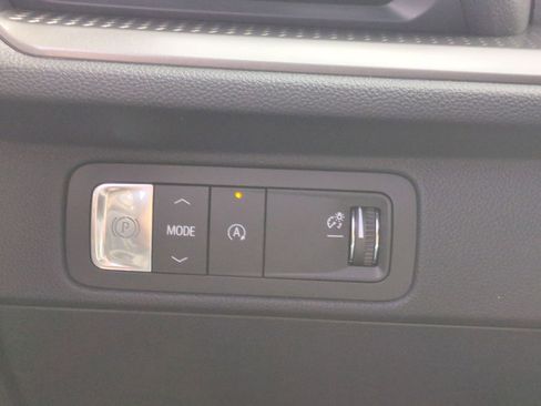 New 2026 Chevrolet Traverse LT image 18