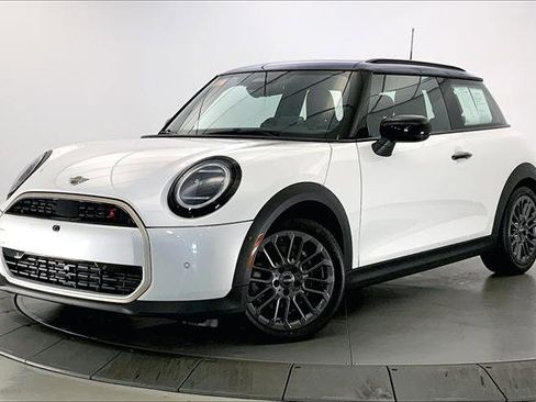 Certified 2025 MINI Cooper S image 11