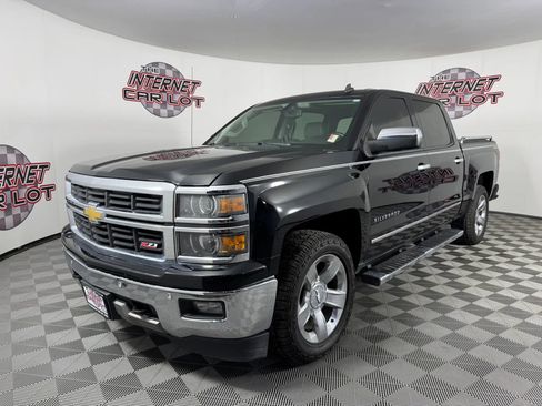 Used 2014 Chevrolet Silverado 1500 LTZ Z71 w/ LTZ Plus Package AWD/4WD image 3