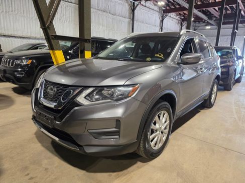 Used 2020 Nissan Rogue SV AWD/4WD image 1