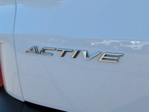 Used 2025 Ford Escape Active AWD/4WD image 45