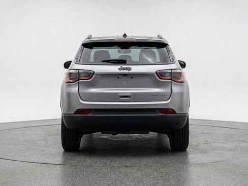 Used 2025 Jeep Compass Limited AWD/4WD image 7