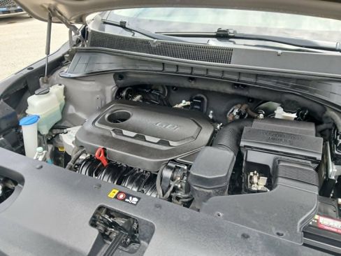 Used 2018 Kia Sorento FWD image 18