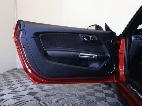 Used 2017 Ford Mustang GT Premium w/ Equipment Group 401A RWD image 14