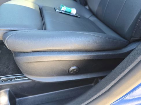 Used 2024 Mercedes-Benz GLB 250 4MATIC image 31