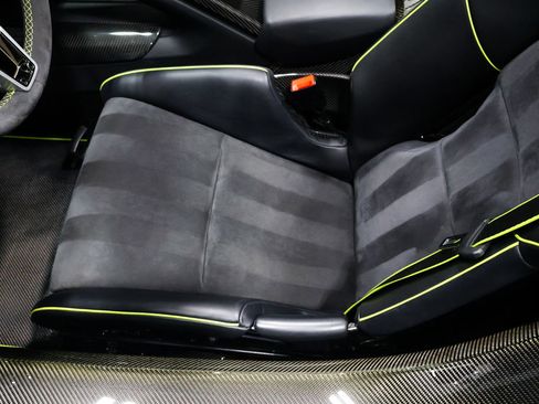 Used 2015 Porsche 918 Spyder image 50